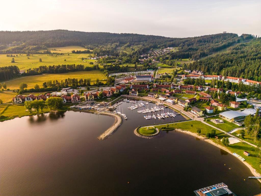 Landal Marina Lipno Hotell Lipno nad Vltavou Eksteriør bilde