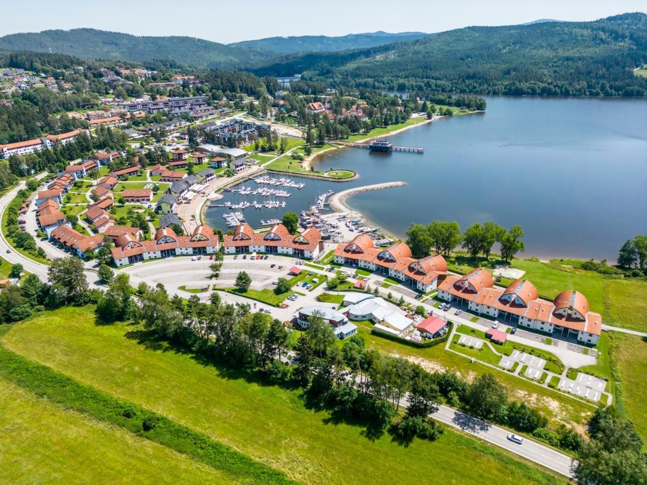 Landal Marina Lipno Hotell Lipno nad Vltavou Eksteriør bilde